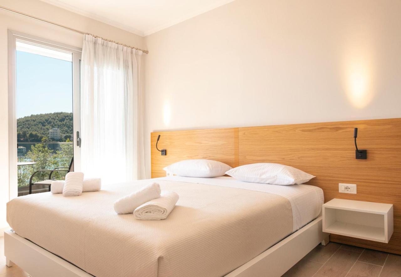Sonar En El Mar Bed & Breakfast Himare Ngoại thất bức ảnh