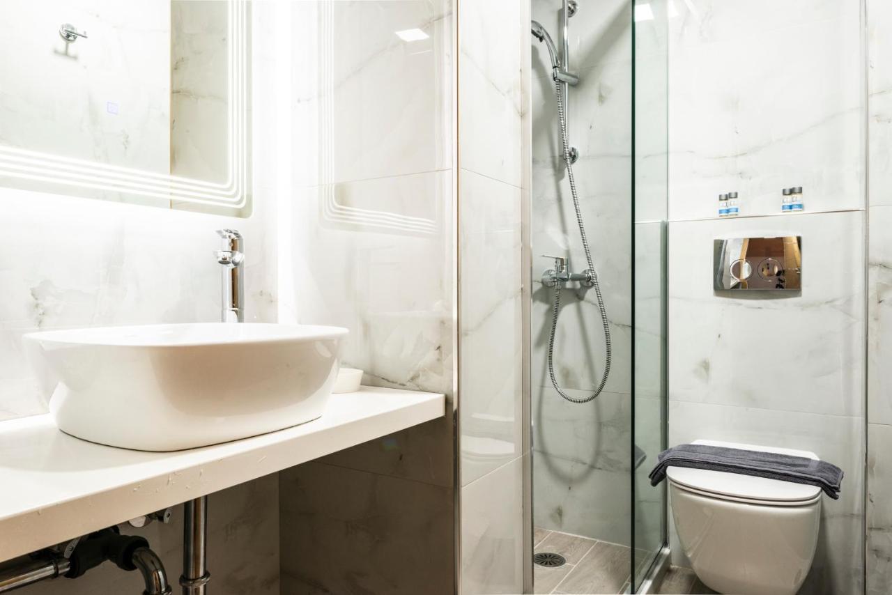 Sonar En El Mar Bed & Breakfast Himare Ngoại thất bức ảnh