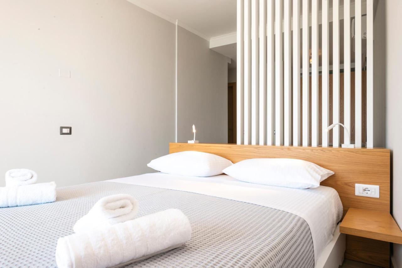 Sonar En El Mar Bed & Breakfast Himare Ngoại thất bức ảnh